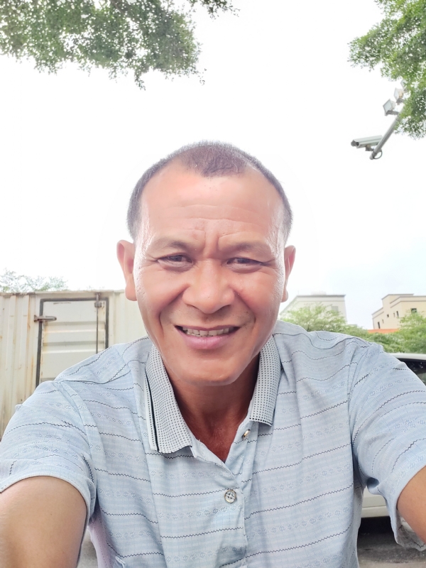 大老的第一张照片--湛江闪婚服务中心