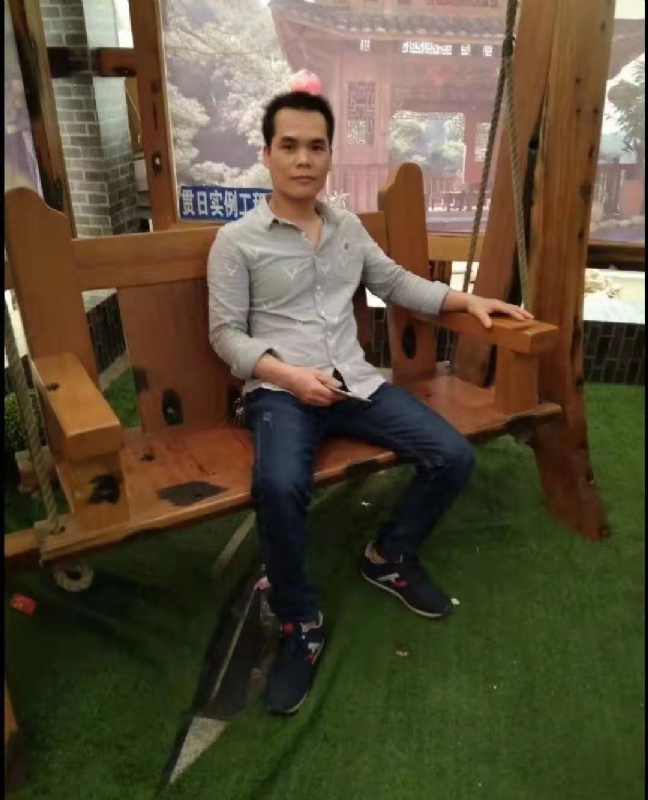 无聊人的第一张照片--湛江闪婚服务中心