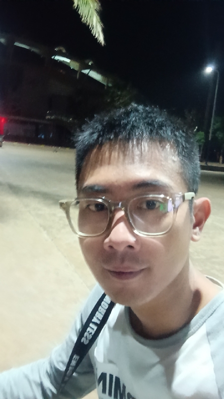 龙龙的第二张照片--湛江闪婚服务中心